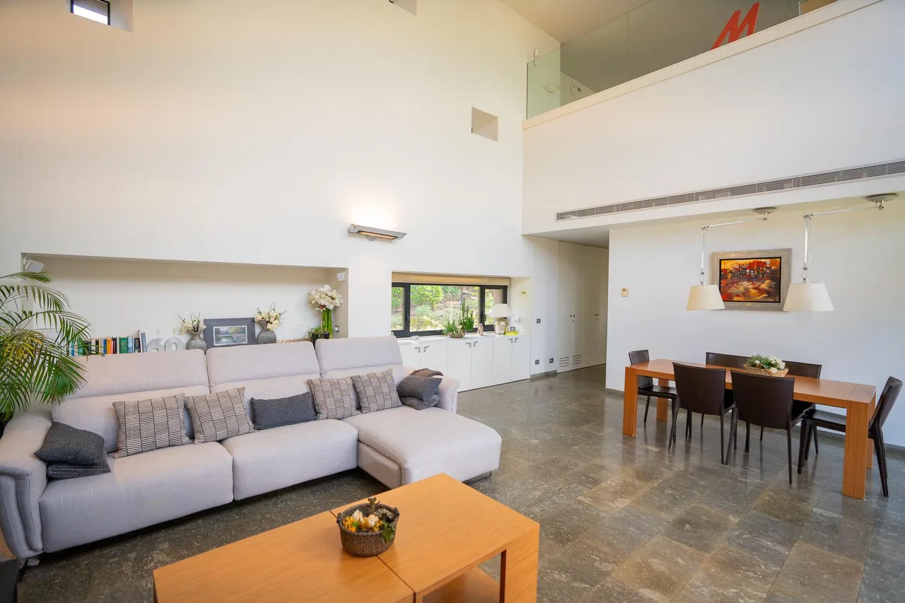 living - Casa / villa de 468m² en venta en Palau, Girona - gallery - 10