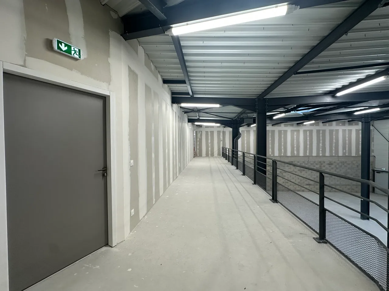 logistics - Activity Facility For Rent - For Sale - gallery - 9
