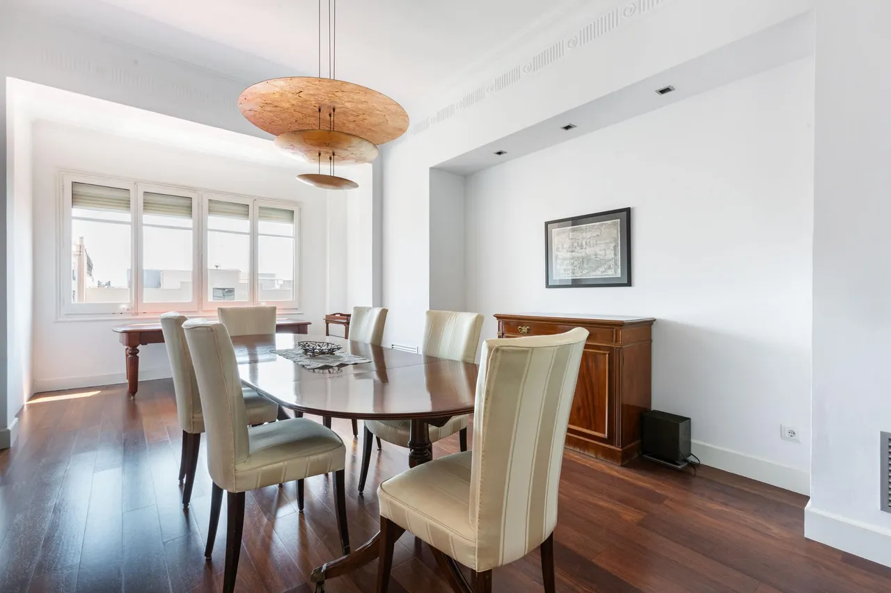 living - 255m² apartment for sale in Eixample Right, Barcelona - gallery - 3