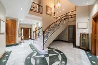 living - Casa / villa de 1,035m² en venta en Conde de Orgaz y Piovera - gallery thumbnail - 3
