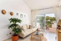 living - Piso de 105m² en venta en Sa Riera, Costa Brava - gallery thumbnail - 4