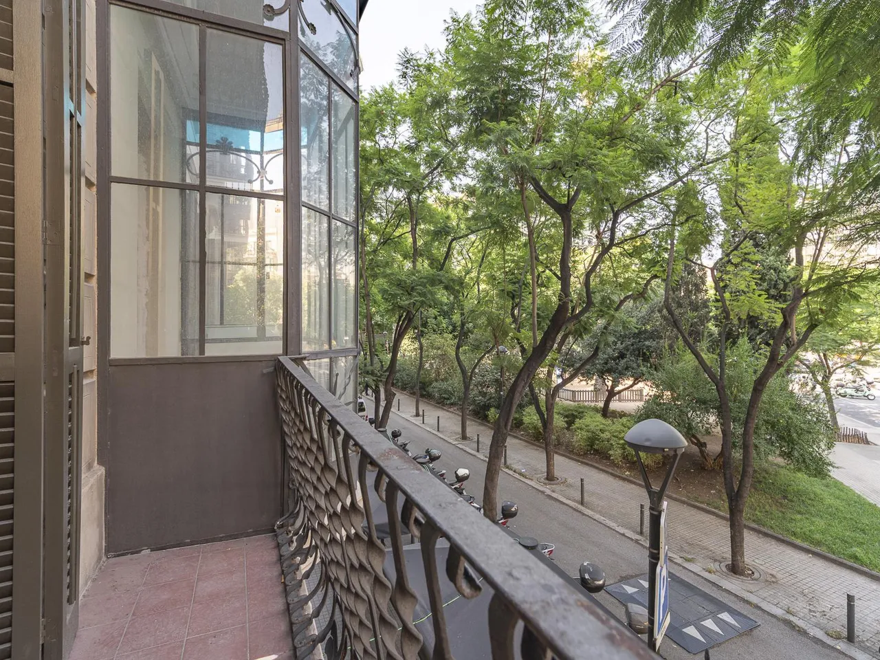 living - 134m² apartment for sale in Eixample Left, Barcelona - gallery - 3