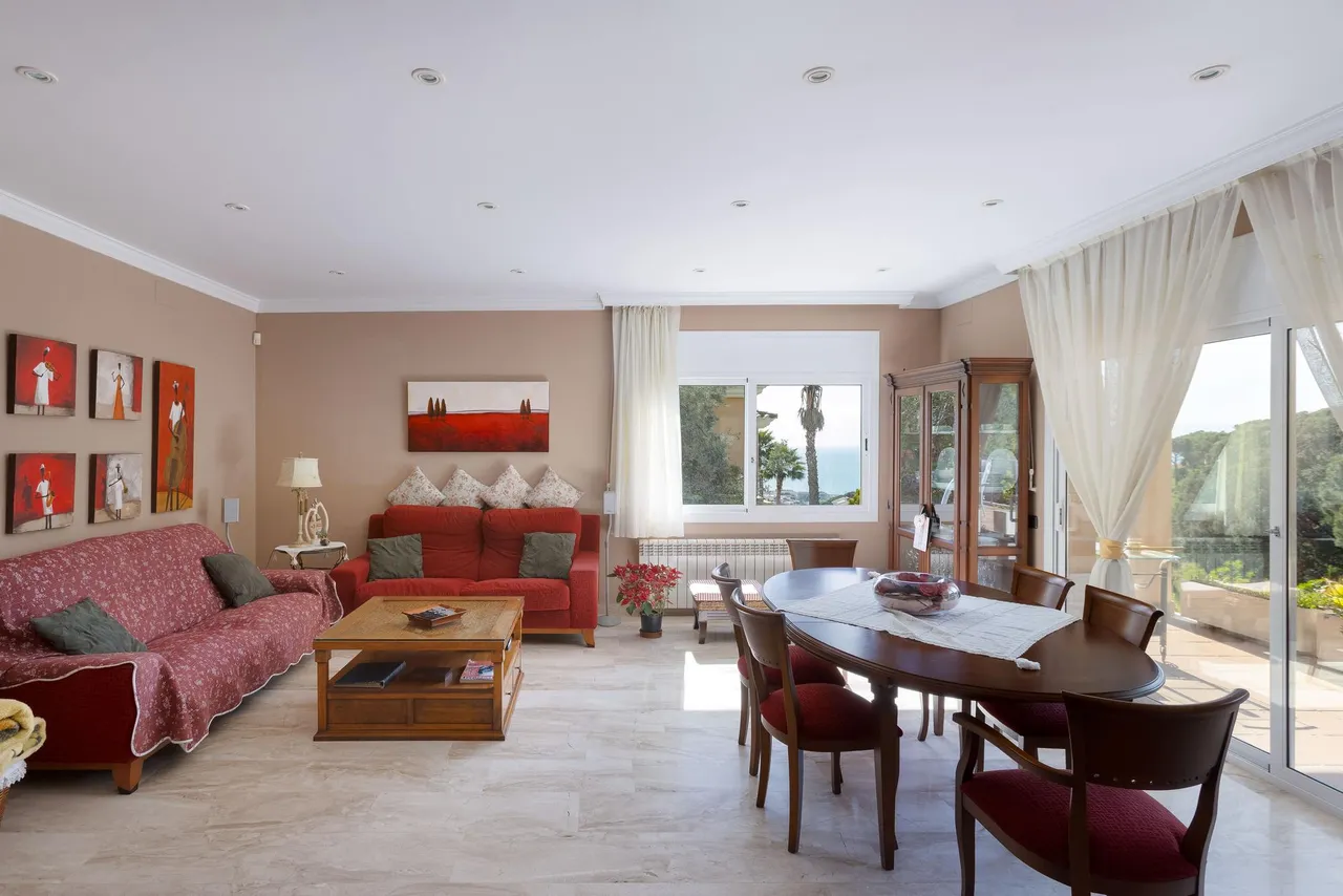 living - 290m² house / villa for sale in Premià de Dalt, Barcelona - gallery - 6
