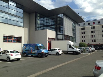 logistics - Light Industrial Premises / Offices For Rent - featured