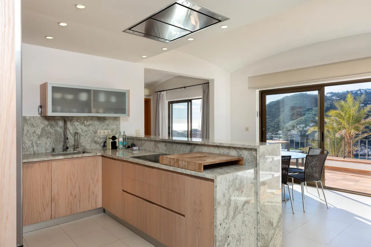 living - Piso de 141m² en venta en Sa Tuna, Costa Brava - gallery - 8