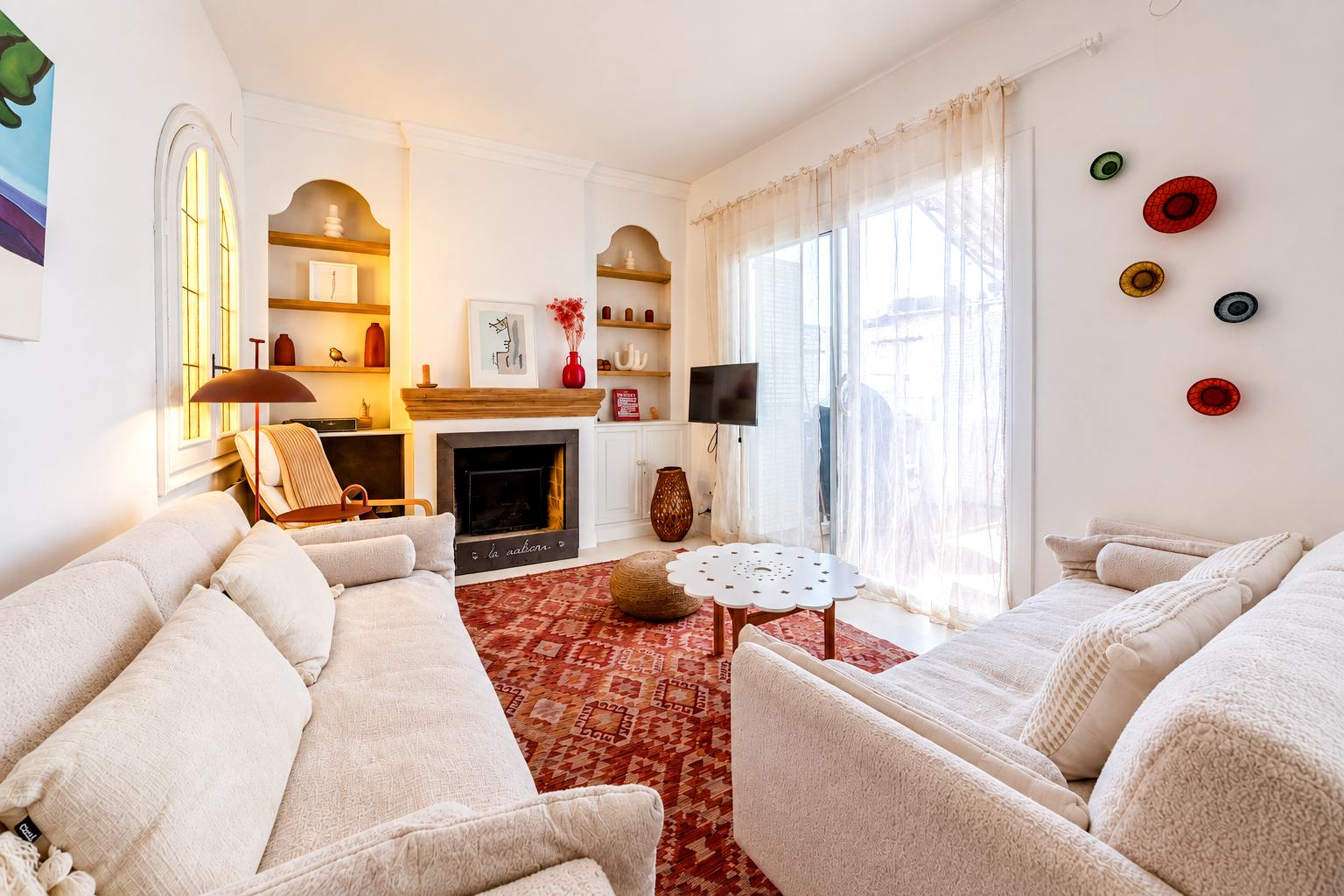living - Ático de 96m² con 36m² terraza en venta en Sitges Town - gallery thumbnail - 9