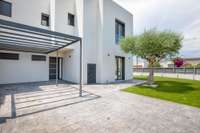 living - 169m² house / villa for sale in Empuriabrava, Costa Brava - gallery thumbnail - 3