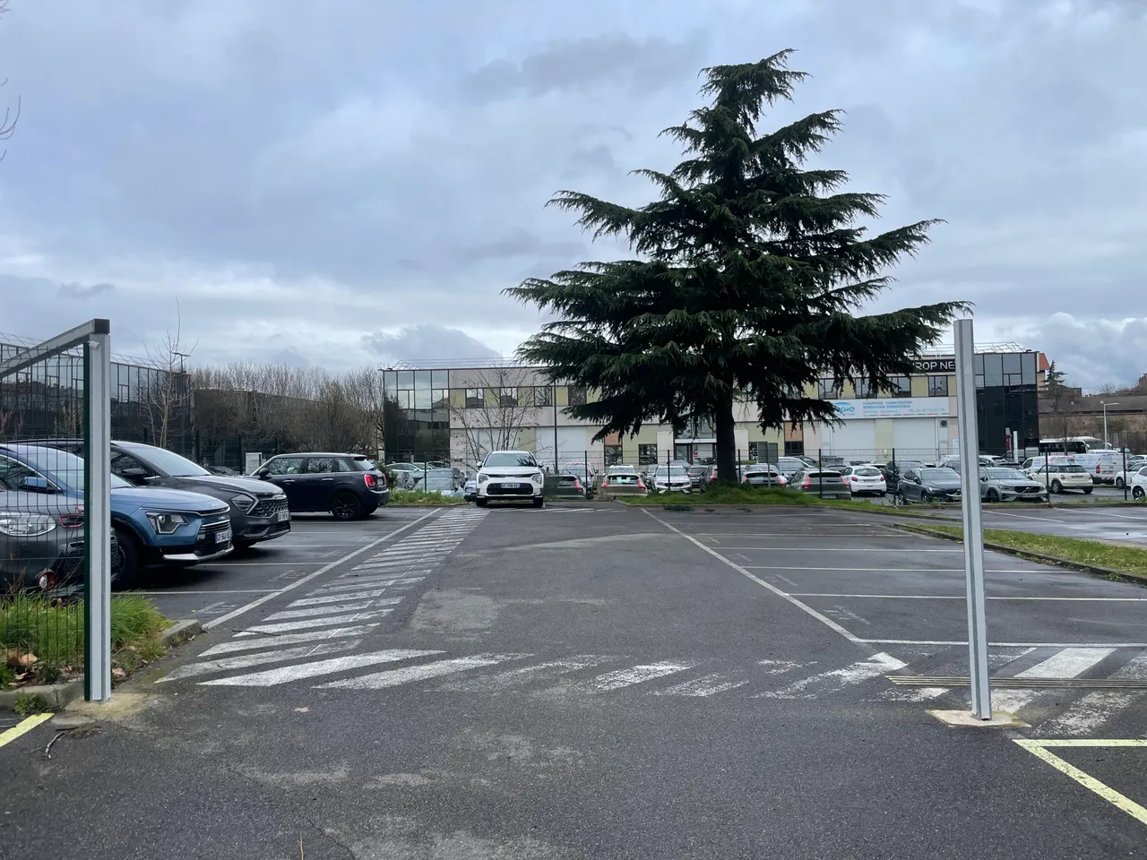 logistics - Activités / Bureaux À Louer - gallery - 3