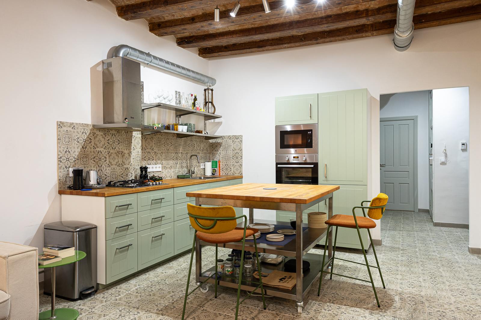 living - Piso de 56m² en venta en El Raval, Barcelona - gallery - 6