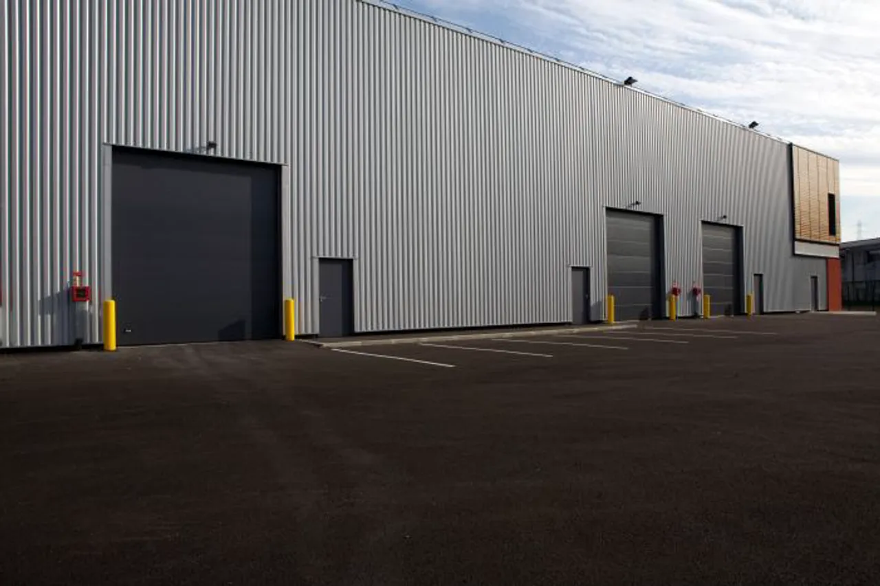 logistics - Activity Facility For Rent - gallery - 2