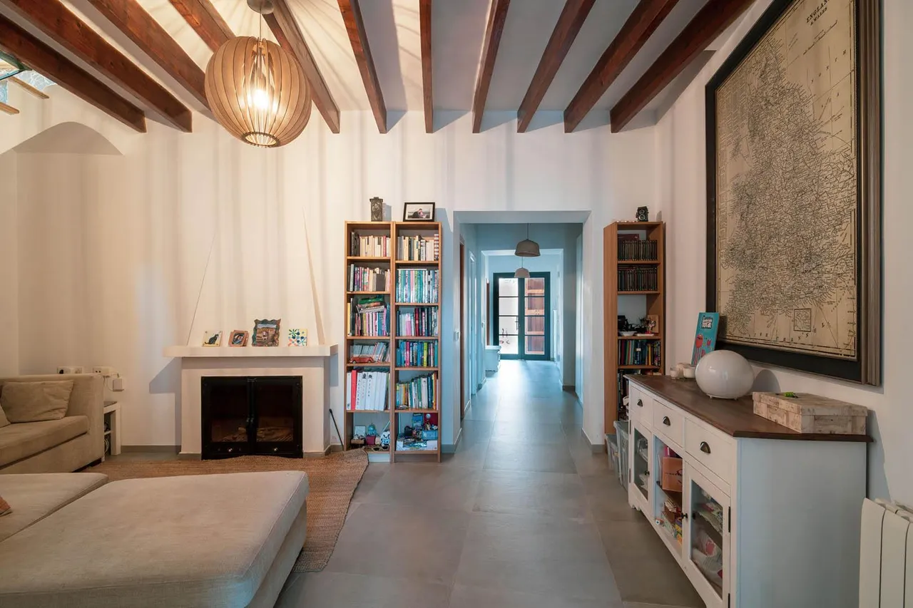 living - 282m² country house for sale in Alaró, Balearic Islands - gallery - 5