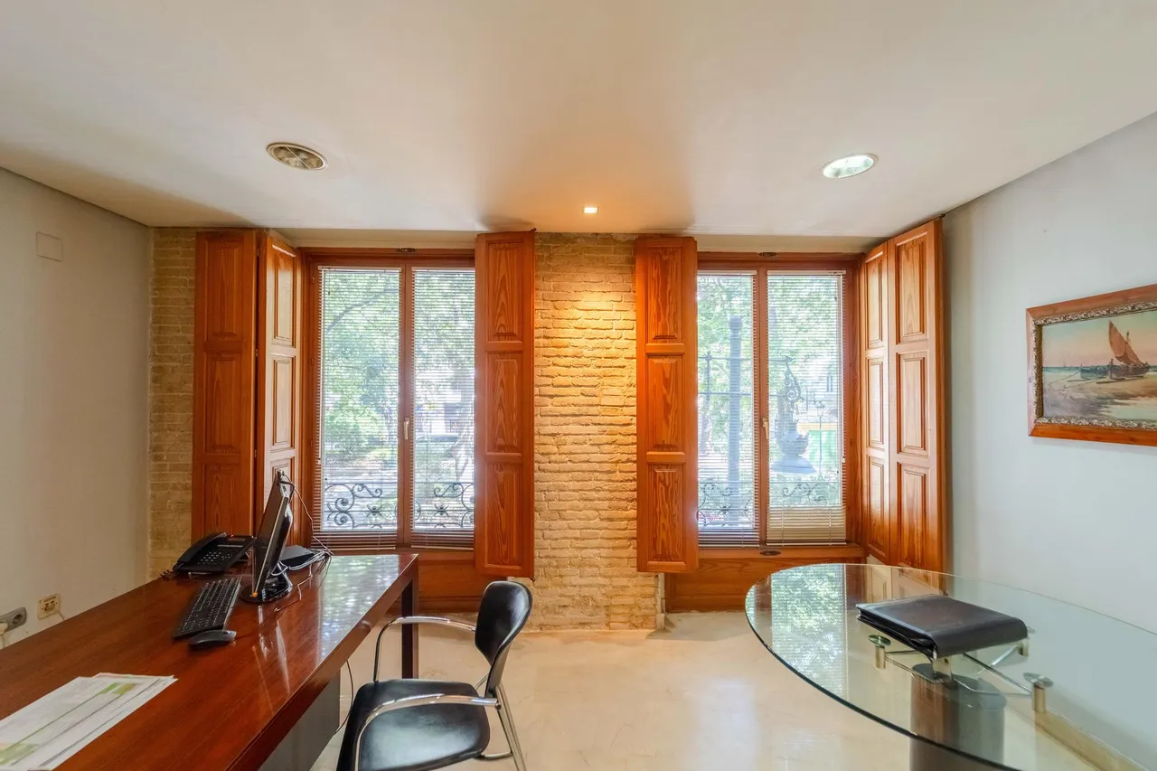 living - Piso de 297m² en venta en Gran Vía, Valencia - gallery - 10