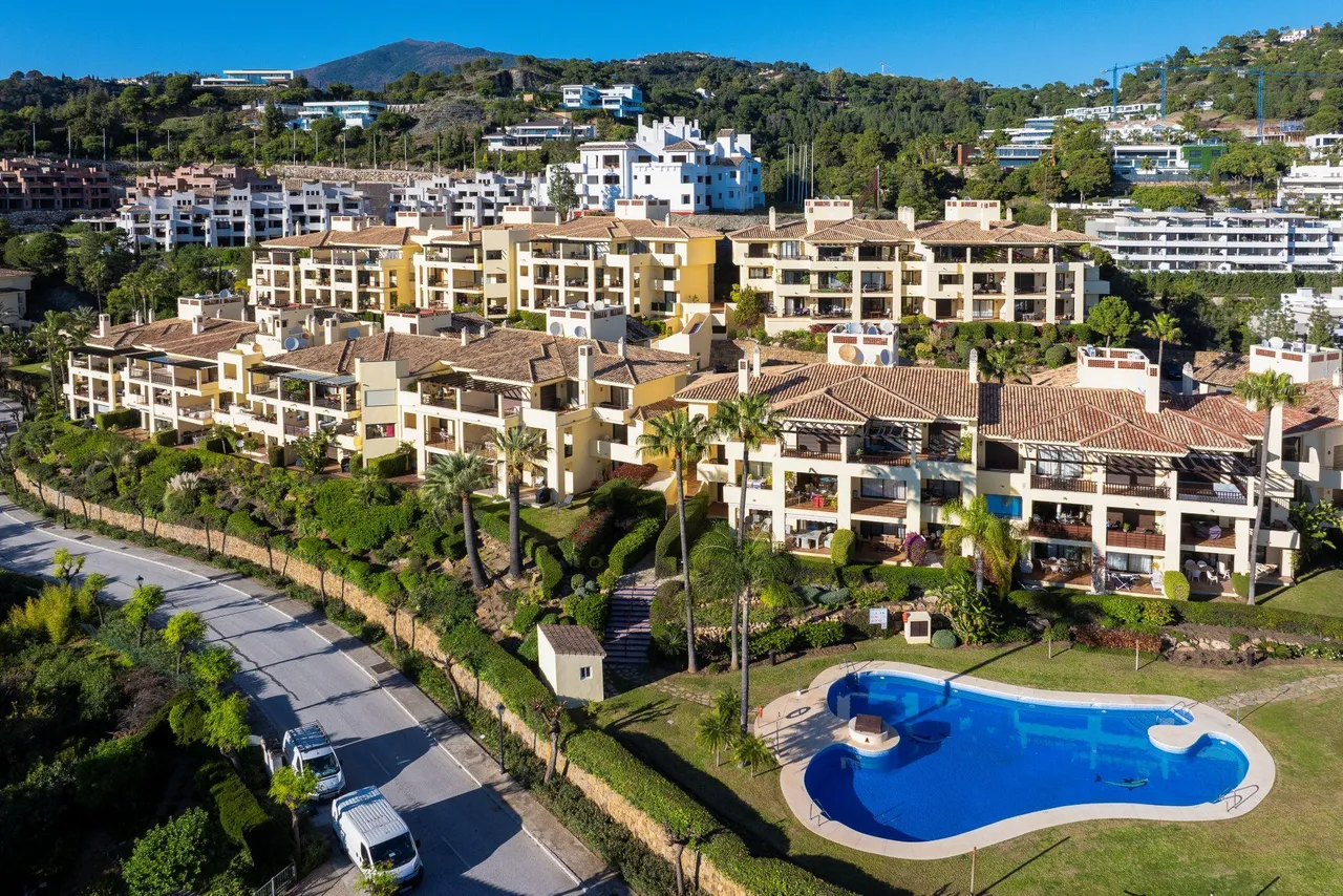 living - 121m² apartment with 32m² terrace for sale in Benahavís - gallery - 2