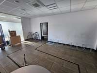 logistics - Activités / Bureaux À Louer - gallery thumbnail - 8