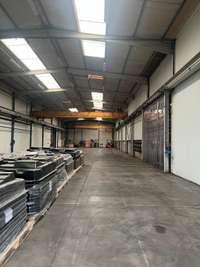 logistics - Light Industrial Premises / Offices For Rent - gallery thumbnail - 6