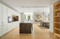 living - 722m² house / villa with 150m² terrace for sale in Nueva Andalucía - gallery thumbnail - 9