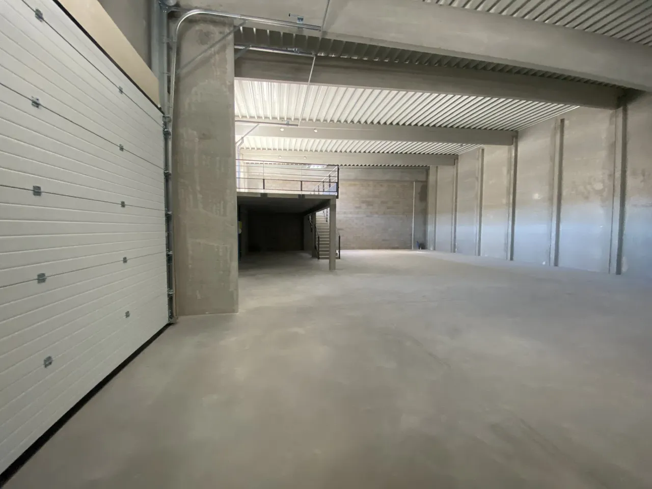 logistics - Activity Facility For Rent - For Sale - gallery - 3