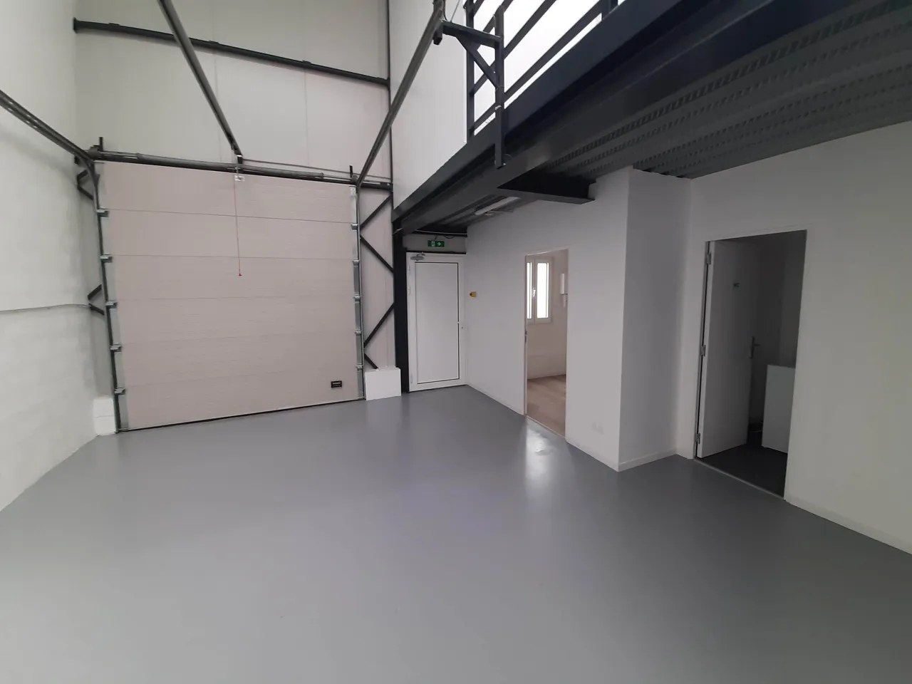 logistics - Activités / Bureaux À Louer - gallery - 3