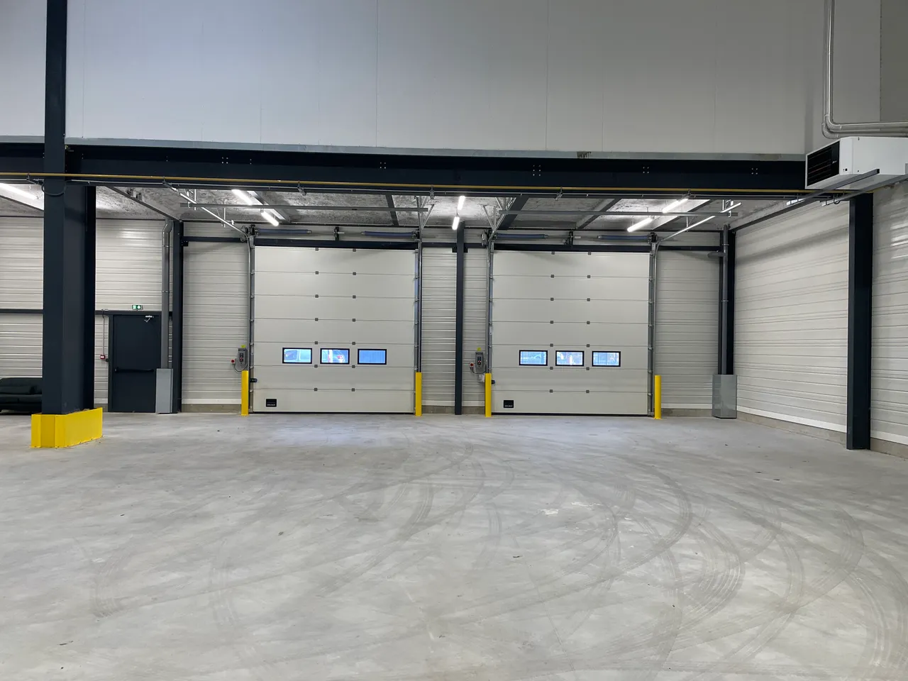 logistics - Activity Facility For Rent - gallery - 5