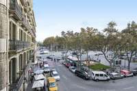 living - 95m² apartment for rent in El Born, Barcelona - gallery thumbnail - 4