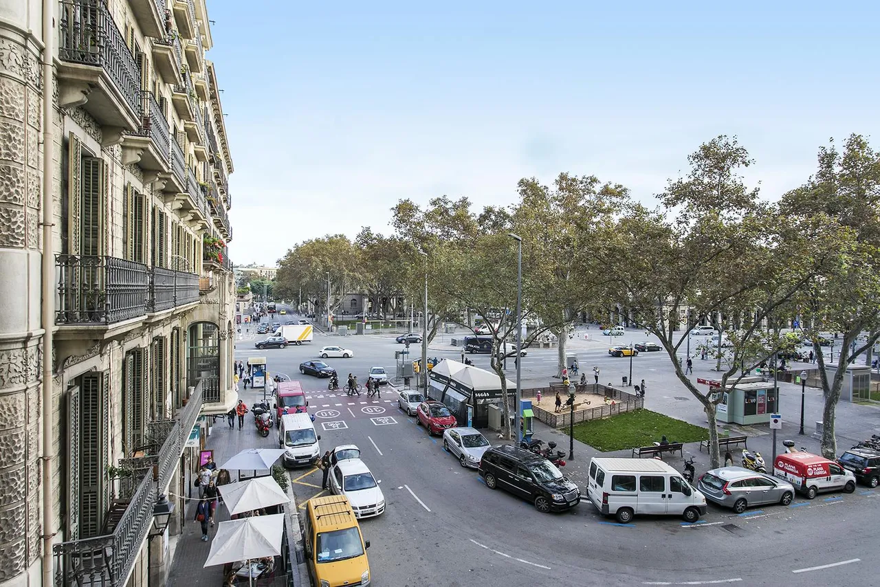 living - Piso de 95m² en alquiler en El Born, Barcelona - gallery - 4