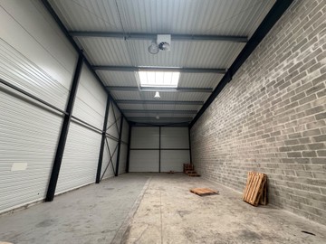 logistics - Light Industrial Premises / Offices For Rent - featured
