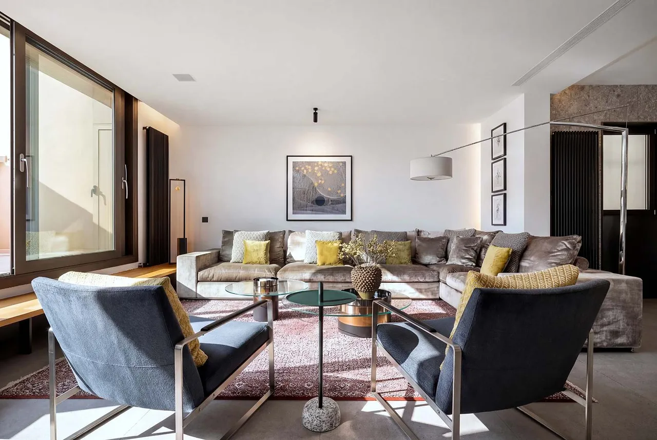 living - Piso de 150m² con 172m² terraza en venta en Eixample Derecho - gallery - 3