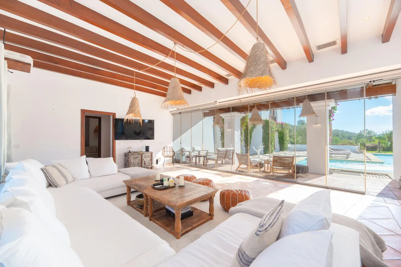 living - 890m² house / villa for sale in Santa Eulalia - gallery - 2