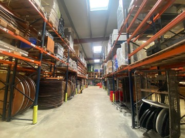 logistics - Light Industrial Premises / Offices For Rent - featured