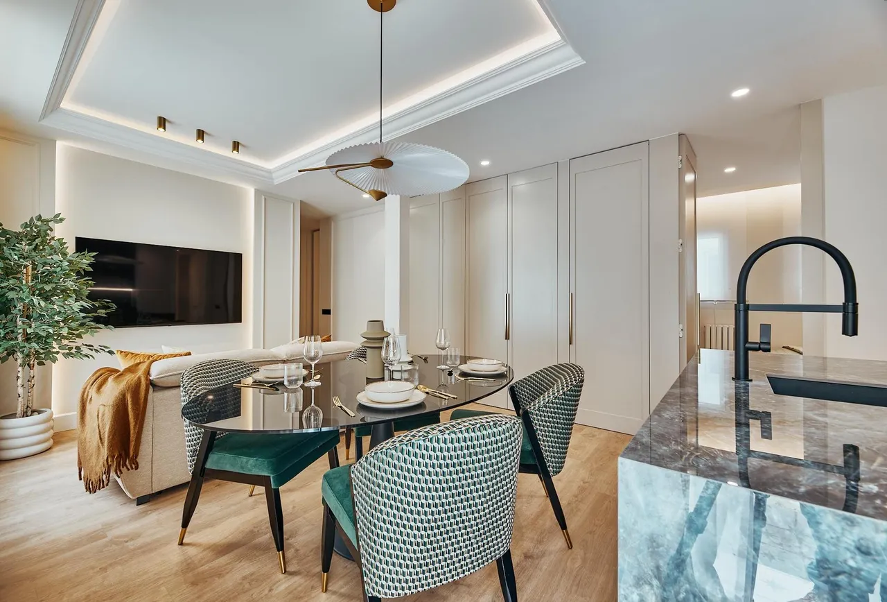 living - 109m² apartment with 7m² terrace for sale in Castellana - gallery - 4
