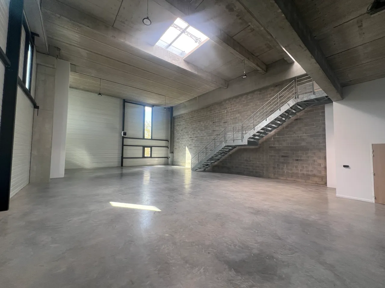 logistics - Activités / Bureaux À Louer - gallery - 7