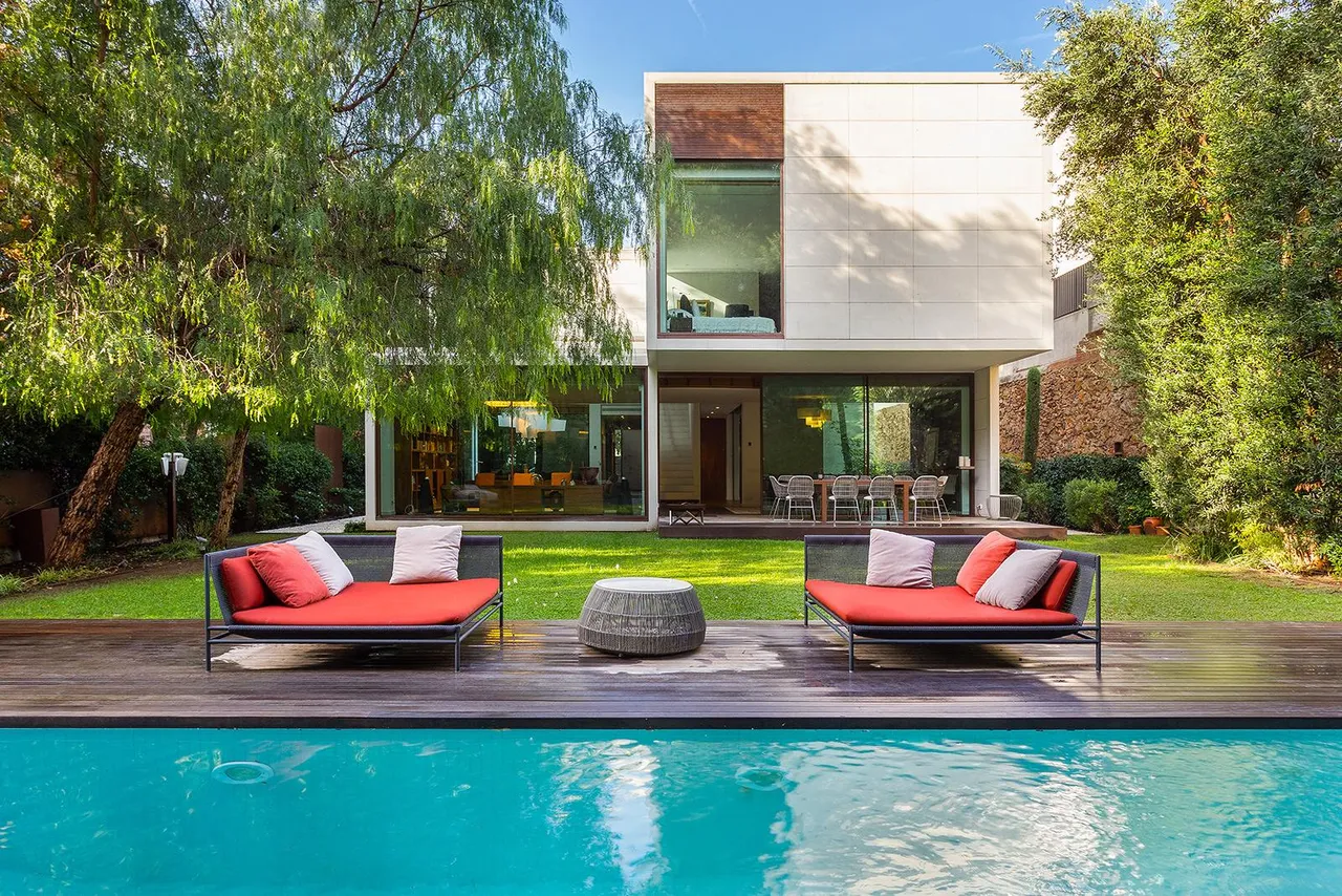 living - 728 m² house for sale in Sant Gervasi - La Bonanova - gallery - 2
