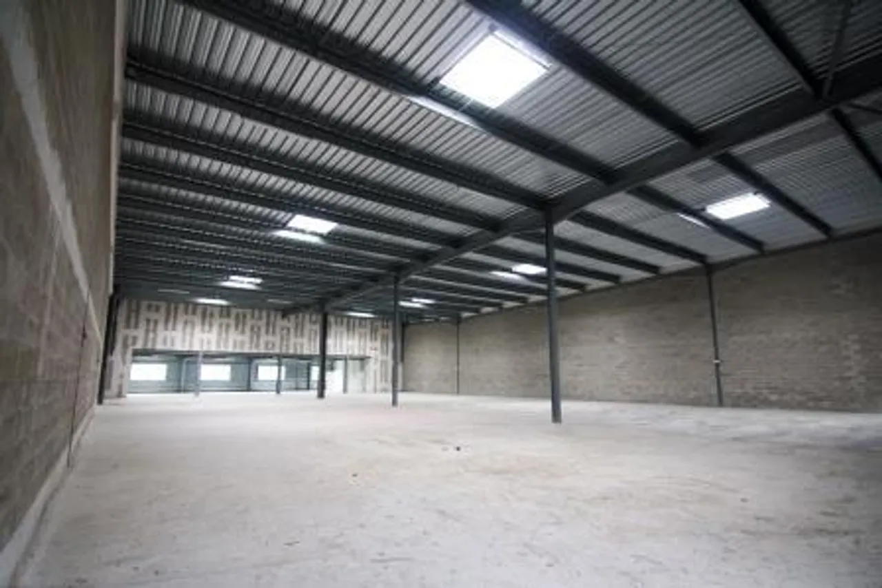 logistics - Activités / Bureaux À Louer - gallery - 2