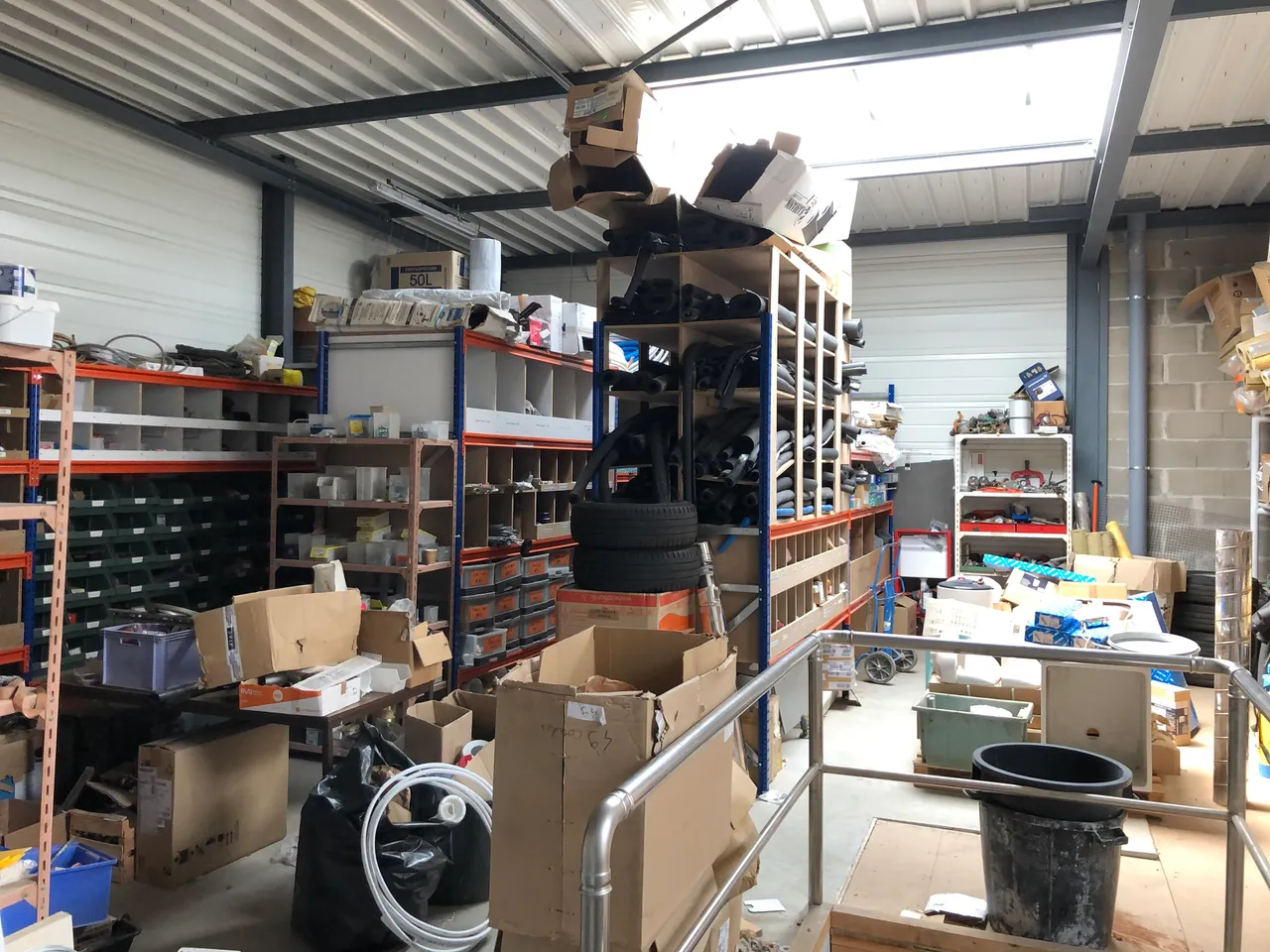 logistics - Light Industrial Premises / Offices For Rent - gallery - 4