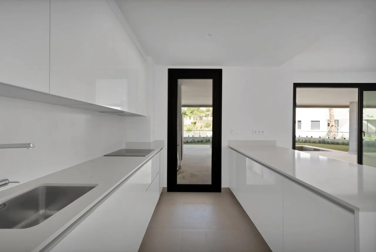 living - Piso de 152m² con 100m² de jardín en venta en Este Marbella - gallery - 7