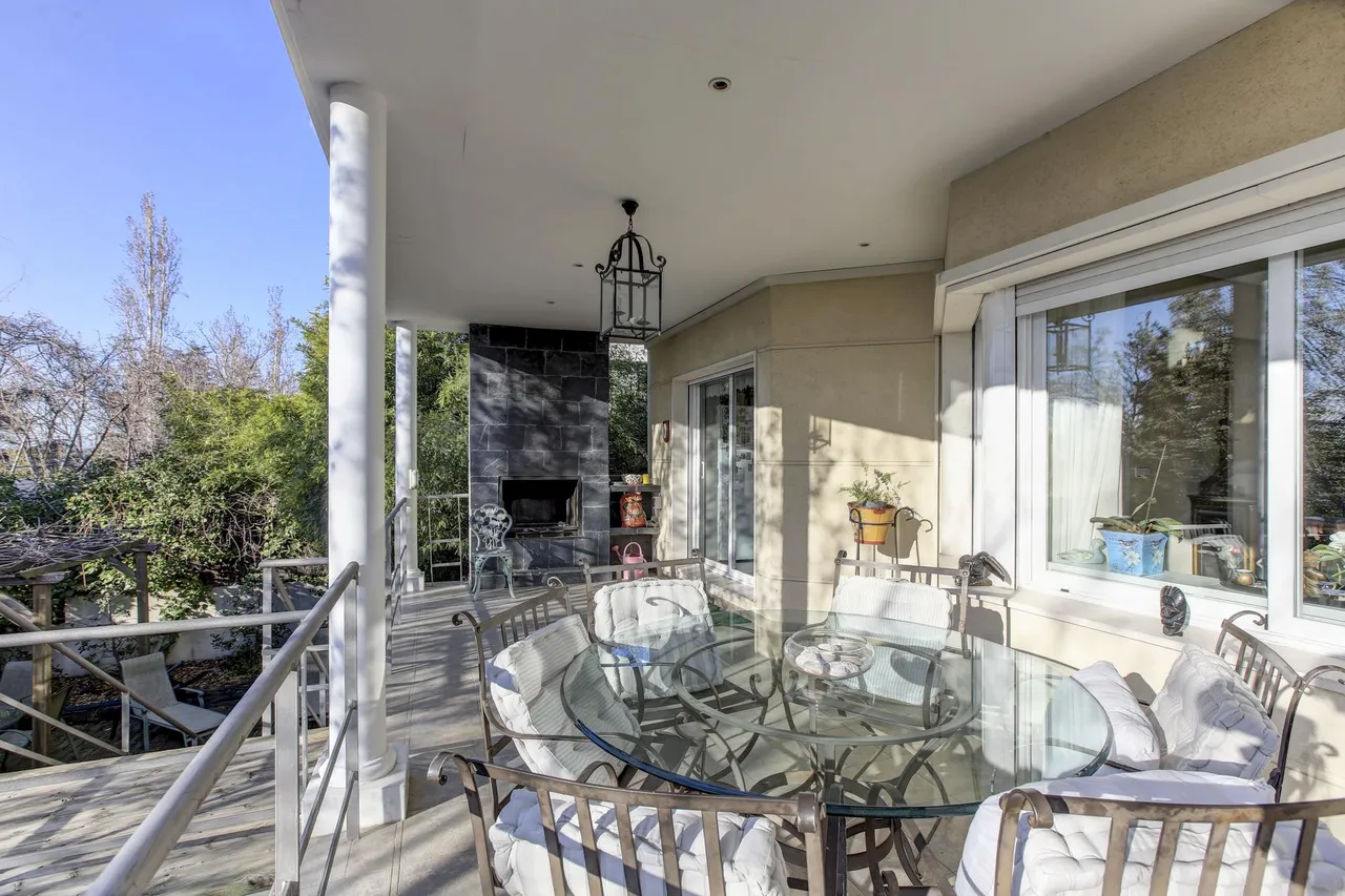 living - Casa / villa de 750m² en venta en Mirasierra, Madrid - gallery - 7