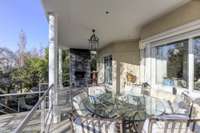 living - Casa / villa de 750m² en venta en Mirasierra, Madrid - gallery thumbnail - 7