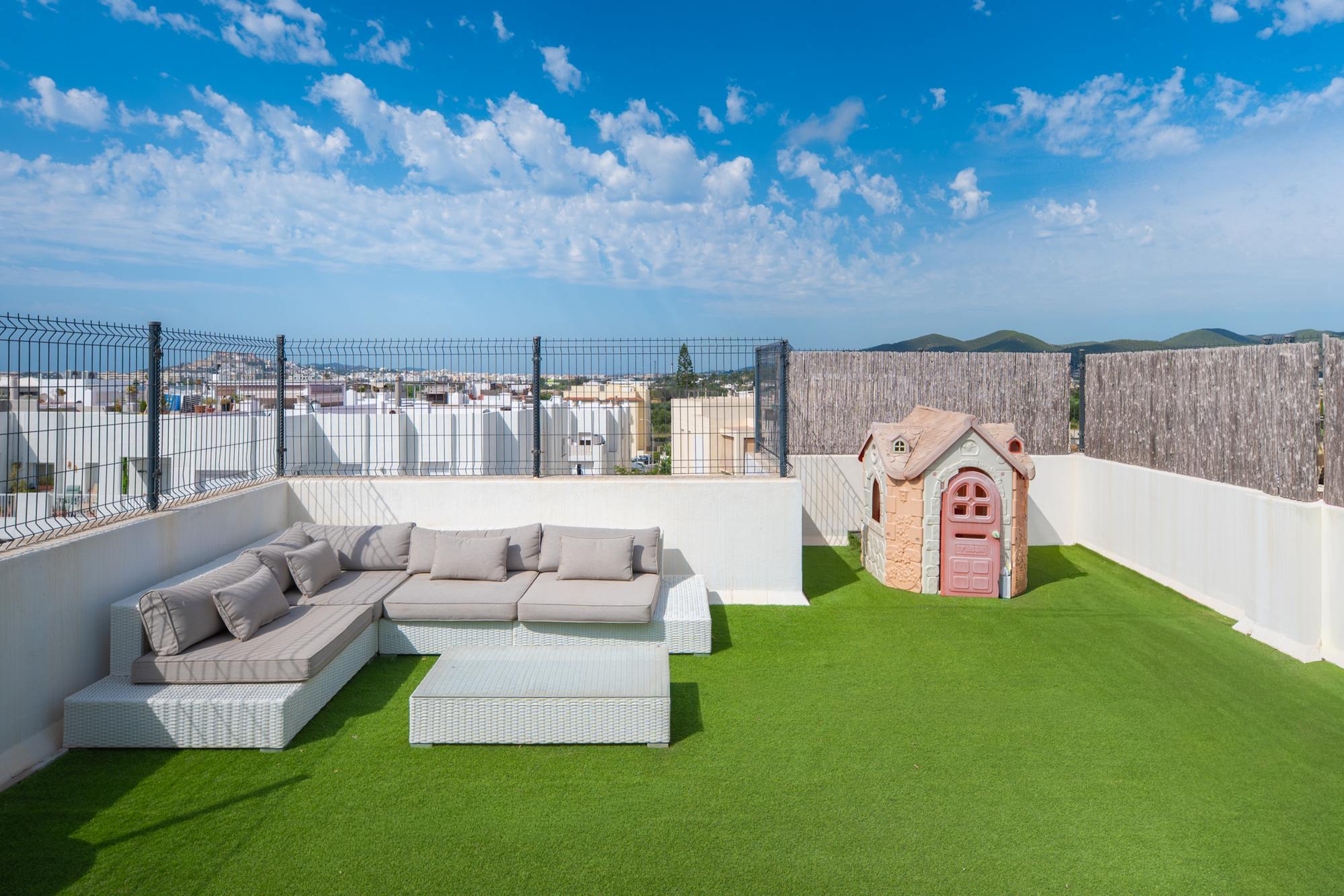 living - Piso de 120m² en venta en Santa Eulalia, Islas Baleares - gallery thumbnail - 2