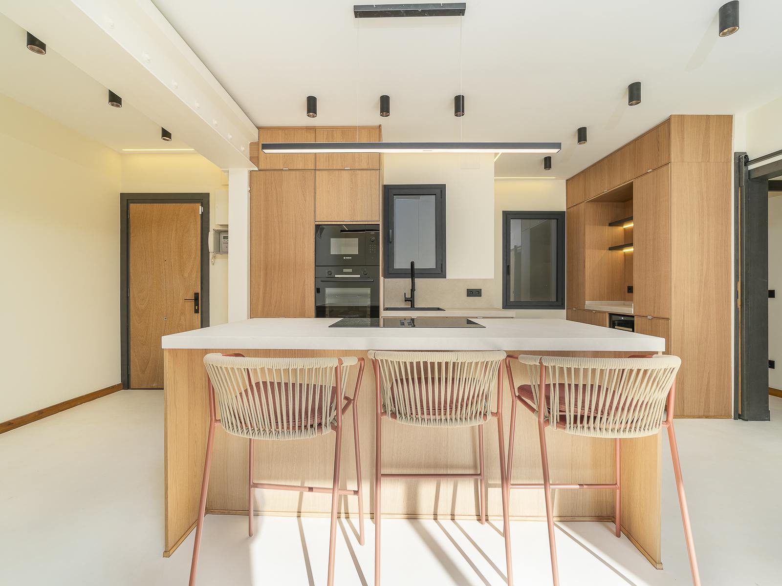 living - 79m² apartment for sale in Gràcia, Barcelona - featured