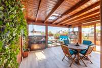 living - Ático de 212m² con 61m² terraza en venta en Majadahonda - gallery thumbnail - 1