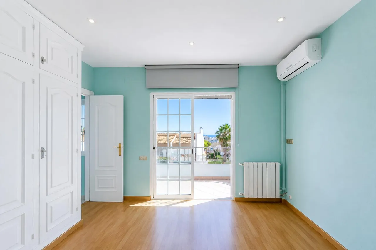 living - Casa / villa de 259m² en venta en Vallpineda, Barcelona - gallery - 5