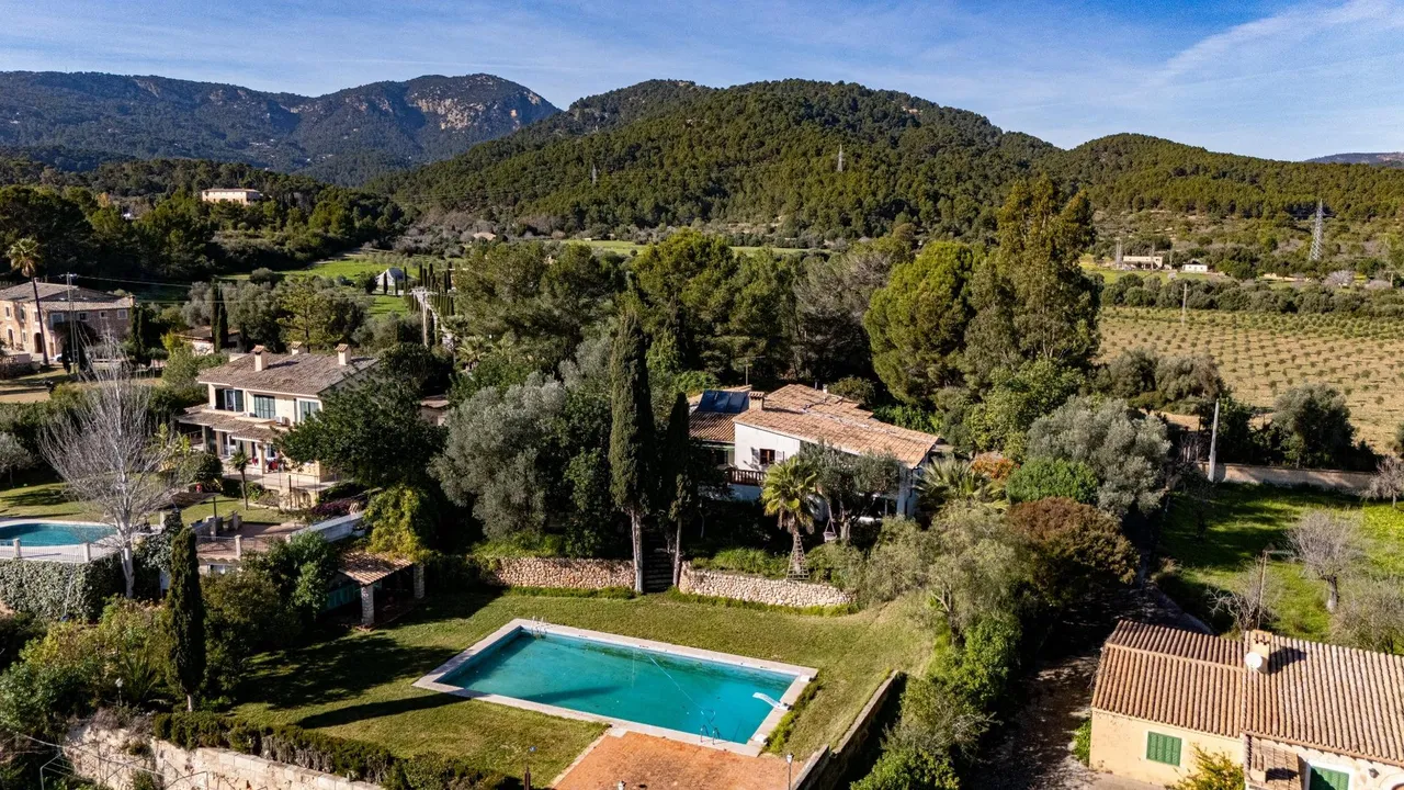 living - 466m² house / villa for sale in Palma de Mallorca - gallery - 2