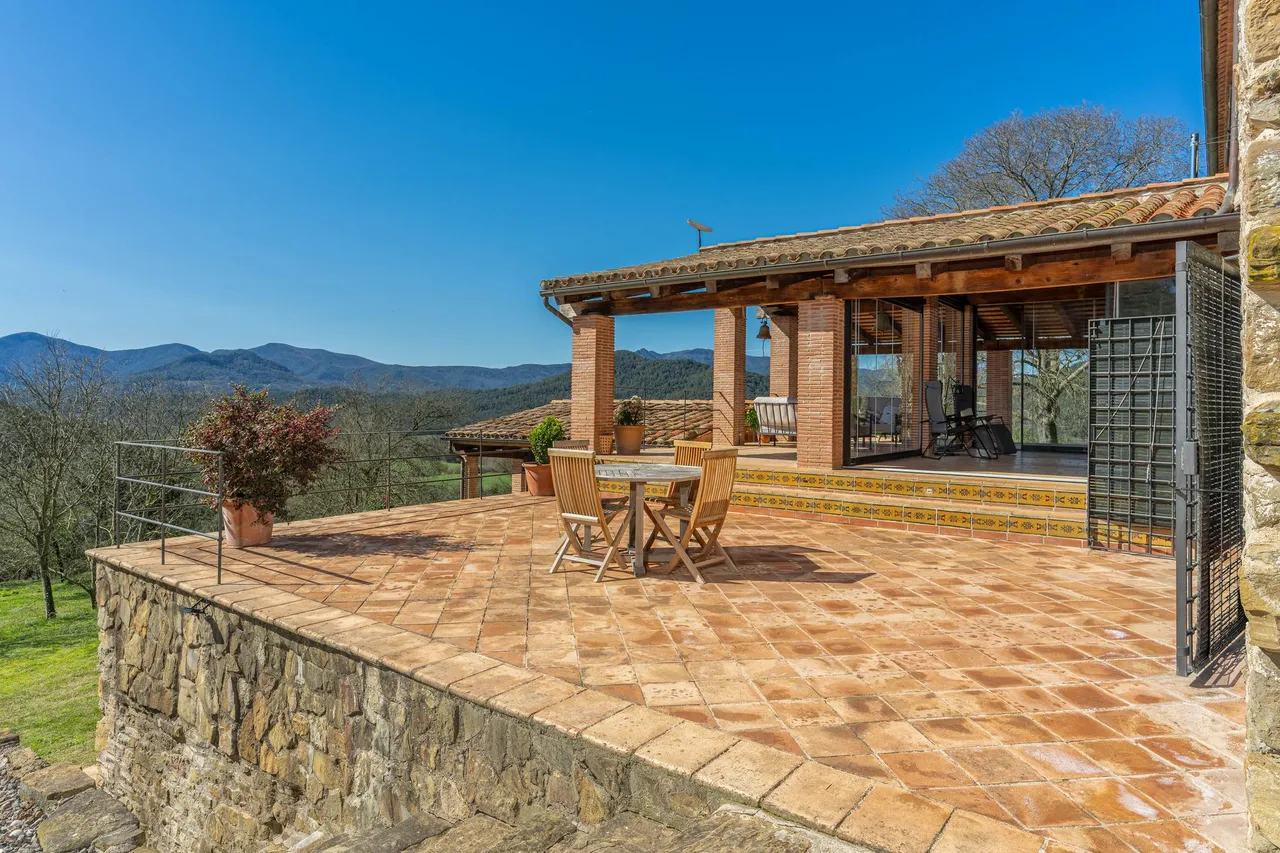 living - 752m² country house for sale in Pla de l'Estany, Girona - gallery - 10