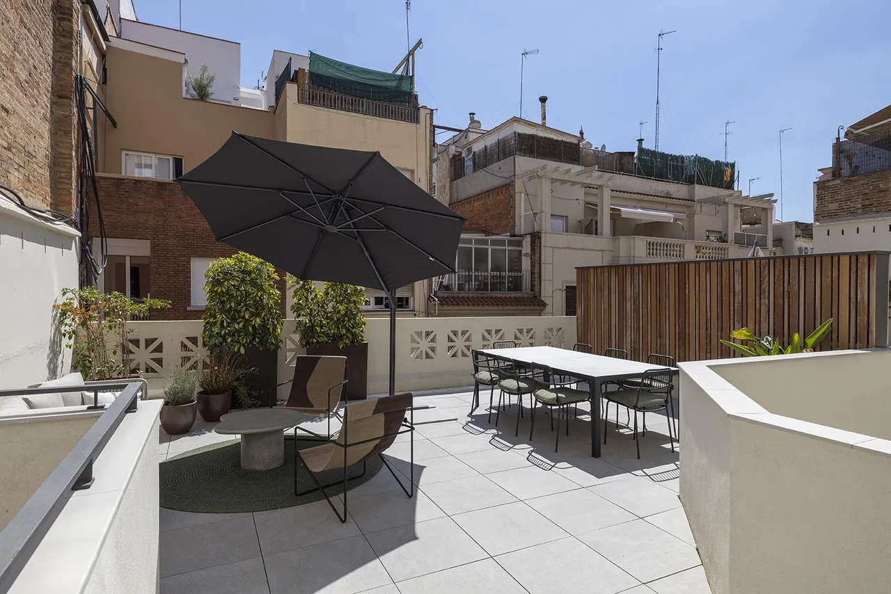 living - 238m² apartment with 49m² terrace for rent in Gràcia - gallery - 6