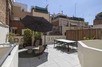 living - Piso de 238m² con 49m² terraza en alquiler en Gràcia - gallery thumbnail - 6