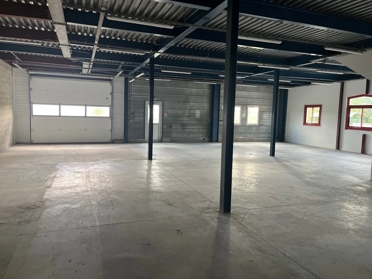 logistics - Activités / Bureaux À Louer - gallery - 3