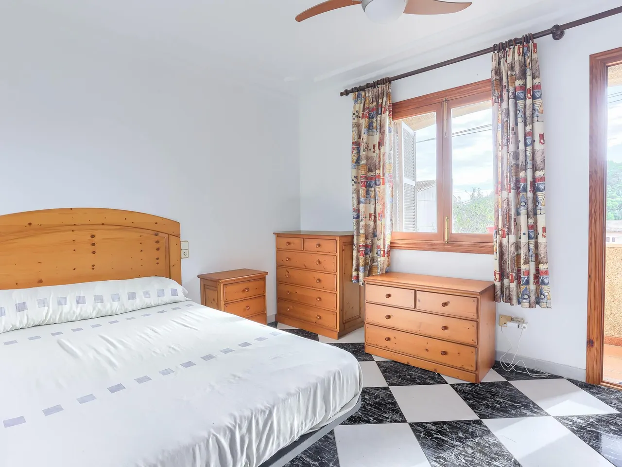 living - Edificio de 807m² en venta en Norte de Mallorca - gallery - 8