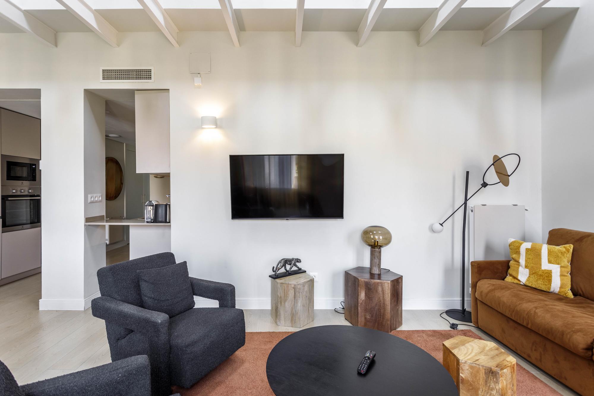 living - 133m² apartment with 7m² terrace for rent in Malasaña - gallery - 10