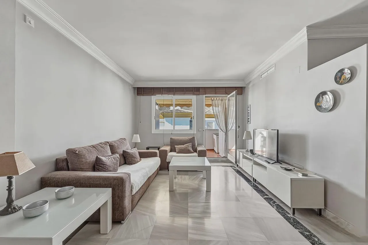 living - 118m² apartment with 19m² terrace for sale in Golden Mile - gallery - 4