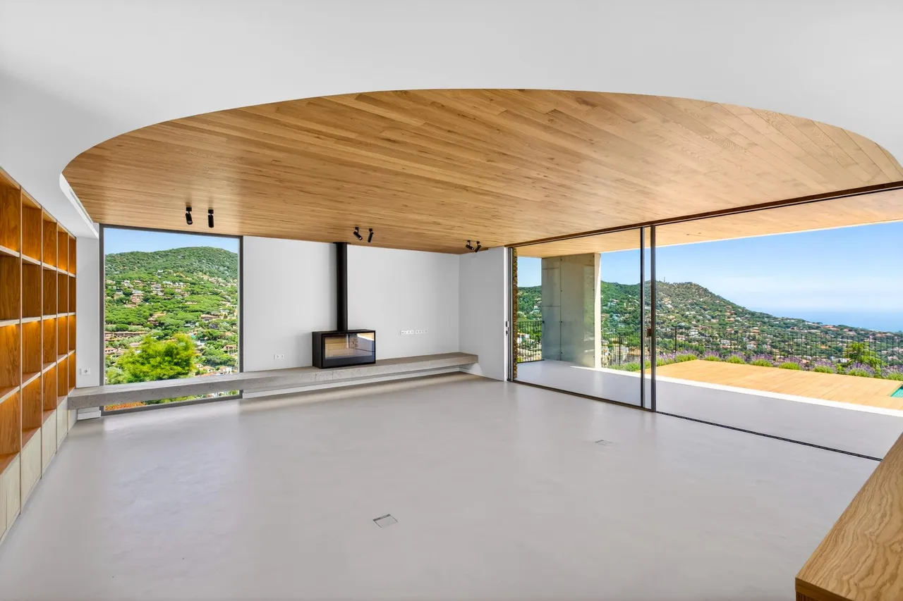 living - 453m² house / villa for sale in Cabrils, Barcelona - gallery - 8